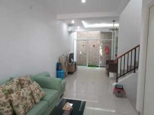 Dijual rumah terenovasi di Harapan Indah Cluster Vasana Bekasi lokasi di Bekasi Kota, tersedia melalui melalui situs Olx