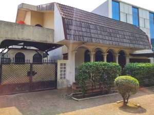 DIJUAL RUMAH TINGGAL HALAMAN LUAS KAWASAN PEJATEN BARAT PASAR MINGGU lokasi di Jakarta Selatan, tersedia melalui melalui situs Olx