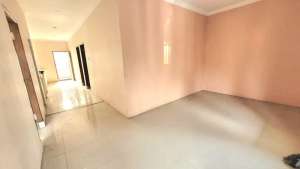 DIJUAL RUMAH TINGGAL SIAP HUNI DI GANDARIA SELATAN TERDAPAT HALAMAN lokasi di Jakarta Selatan, tersedia melalui melalui situs Olx