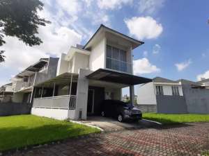 DIJUAL RUMAH VIA LELANG BANK DI LAKARSANTRI SURABAYA PERUM ROYAL RESIDENCE CLUSTER GREENWICHLELANG KPKNL lokasi di Surabaya Kota, tersedia melalui melalui situs Olx