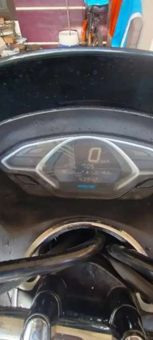 Jual bekas Dijual santai Honda PCX 150cc,lokasi di Surabaya Kota