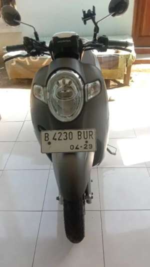 Jual bekas Dijual Scoopy 2019 murahh daerah Cisauk Tangerang,lokasi di Tangerang Kab.