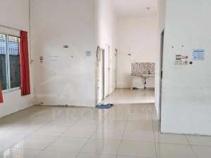 Dijual Sewa Rumah Luas Siap Huni Bebas Banjir Dekat Sekolah Kampus lokasi di Pontianak Kota, tersedia melalui melalui situs Olx