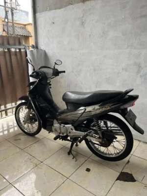 Jual bekas Dijual supra x 125 2006,lokasi di Surabaya Kota
