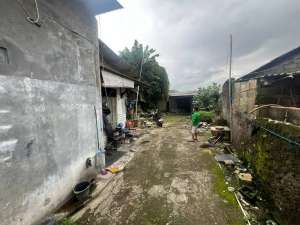 DIJUAL TANAH BESERTA BANGUNAN LUAS 385 METER lokasi di Bekasi Kota, tersedia melalui melalui situs Olx