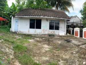 Dijual Tanah Cocok untuk Tempat Usaha, di Cinere, Jakarta Selatan. lokasi di Depok Kota, tersedia melalui melalui situs Olx