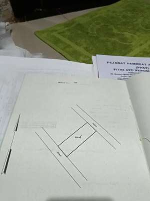 Dijual tanah dan bangunan lokasi di Balikpapan Kota, tersedia melalui melalui situs Olx