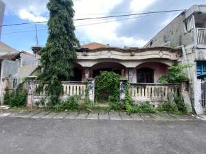 DIJUAL TANAH DAN BANGUNAN SHM LUAS TANAH 200 m2, LOKASI STRATEGIS lokasi di Surabaya Kota, tersedia melalui melalui situs Olx