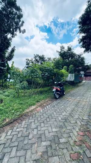 DIJUAL TANAH GRAFIKA BANYUMANIK, HARGA DI BAWAH NJOP lokasi di Semarang Kota, tersedia melalui melalui situs Olx