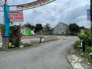 Dijual tanah strategis Lingkungan Nyaman Aman Tenang, lokasi gito gati sleman yogyakarta, Dekat Sekolah Internasional GISTRAV, Sleman City Hall lokasi di Sleman Kab., tersedia melalui melalui situs Olx