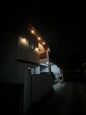 Dijual TANPA PERANTARA Rumah 2 Tingkat Kukusan Beji Depok lokasi di Depok Kota, tersedia melalui melalui situs Olx