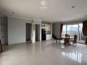 Dijual townhouse 3br harga murah area pejaten barat ada pool lokasi di Jakarta Selatan, tersedia melalui melalui situs Olx