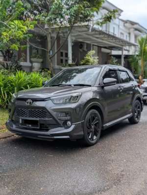Jual bekas Dijual Toyota Raize 1.0 Turbo TSS GR Sport 2021,lokasi di Tangerang Selatan Kota