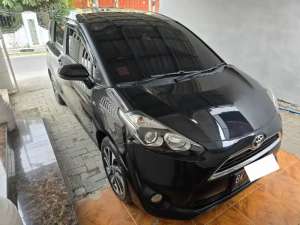 Jual bekas Dijual Toyota Sienta V 2017,lokasi di Medan Kota