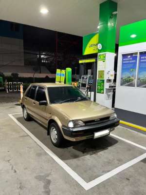 Jual bekas Dijual Toyota Starlet Kotak 1,3 Bagus,lokasi di Surabaya Kota