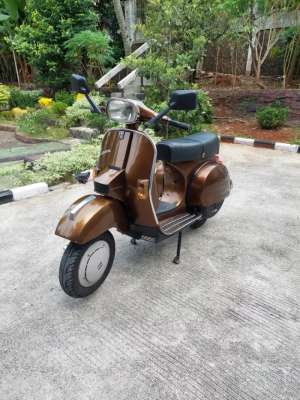 Jual bekas Dijual Vespa Exclusive-2 Tahun 1997,lokasi di Surakarta Kota