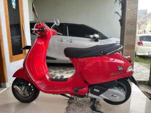 Jual bekas Dijual Vespa LX 125 iget 2024, Merah,lokasi di Jombang  Kab.