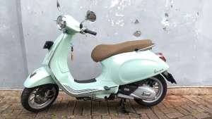 Jual bekas DIJUAL VESPA MATIC PRIMAVERA 150 I-GET ABS 2024 LOW KM, RARE ITEM,lokasi di Bekasi Kota