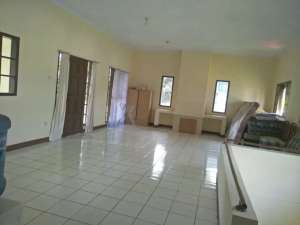 Dijual Villa Istana Bunga, Parongpong, Lembang Bandung Security 24 jam lokasi di Bandung Barat Kab., tersedia melalui melalui situs Olx