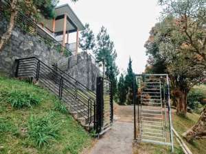 DIJUALVILLA KOMERSIAL, AREA WISATA PASIRJAMBU, CIWIDEY lokasi di Bandung Kab., tersedia melalui melalui situs Olx