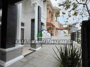 DIJUAL VILLA KOMP CEMARA ASRI JLN KATALIA lokasi di Medan Kota, tersedia melalui melalui situs Olx