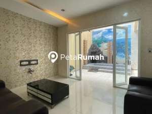 DIJUAL VILLA KOMPLEK GRIYA RIATUR INDAH - DAERAH ADAM MALIK MEIRA lokasi di Medan Kota, tersedia melalui melalui situs Olx