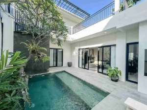 dijual villa lantai 2 seminyak lokasi di Kab. Badung, tersedia melalui melalui situs Olx