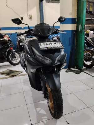 Jual bekas dijual yamaha aerox abs 2021 surat lengkap,lokasi di  ,Tangerang Selatan Kota