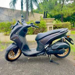 Jual bekas DIJUAL YAMAHA LEXI LOW KM,lokasi di Jakarta Timur