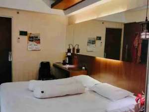 DijualApartemen Gunawangsa Manyar Dekat Unair B lokasi di Surabaya Kota, tersedia melalui melalui situs Olx