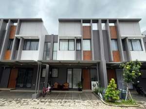 DijualDisewakan Rumah Dalam Cluster Tanamas 2 Lantai, Luas Tanah 84M2, Kamar Tidur 4, bisa KPR, Akses Langsung Tol Tambun, Grand Wisata Bekasi lokasi di Bekasi Kab., tersedia melalui melalui situs Olx