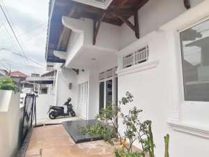 DijualDisewakan Rumah Mewah Siap Huni Di Pulo Asem RawamangunJakarta Timur lokasi di Jakarta Timur, tersedia melalui melalui situs Olx