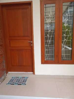 DIKONTRAKAN Rumah 2 Lantai di Taman Irawadi Residence, Denpasar Bali lokasi di Denpasar Kota, tersedia melalui melalui situs Olx