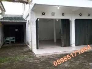 Dikontrakkan RumahKantorRukoRukanKiosGudang lokasi di Sleman Kab., tersedia melalui melalui situs Olx