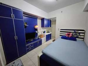 Disewa Apartemen Springlake Azolla View Pool lokasi di Bekasi Kota, tersedia melalui melalui situs Olx