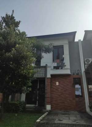 Disewa Cepat Rumah Cluster AvezzaMozza ,BSD lokasi di Tangerang Selatan Kota, tersedia melalui melalui situs Olx