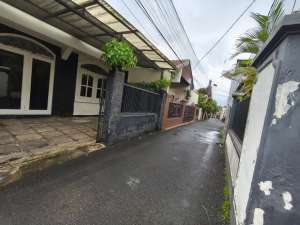 Disewa Rumah Bagus Siap Huni di Asem Baris Tebet Jaksel lokasi di Jakarta Selatan, tersedia melalui melalui situs Olx