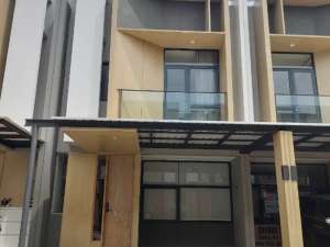 Disewa Rumah Cluster TanaKayu BSD lokasi di Tangerang Selatan Kota, tersedia melalui melalui situs Olx