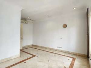 Disewa rumah di Lebak Bulus strategis lokasi di Tangerang Selatan Kota, tersedia melalui melalui situs Olx