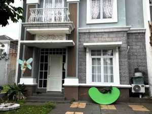 Disewa Rumah di Menaggio Village 8x17 Gading Serpong Tangerang lokasi di Tangerang Kota, tersedia melalui melalui situs Olx