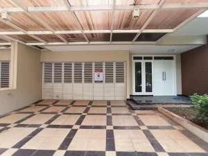 DISEWA Rumah Mewah di Cluster Lotus Lakeside, Sumarekon Bekasi lokasi di Bekasi Kab., tersedia melalui melalui situs Olx