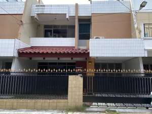 Disewa Rumah Semi Vila, Jl.Diponegoro dalam, Medan-R-0381 lokasi di Medan Kota, tersedia melalui melalui situs Olx
