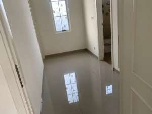 DISEWA RUMAH SUVARNA SUTERA DARU MURAH lokasi di Tangerang Kab., tersedia melalui melalui situs Olx