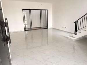 Disewa Rumah Villa Pasir Putih PIK2, 8x15, Brand New lokasi di Tangerang Kab., tersedia melalui melalui situs Olx