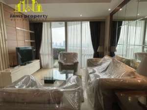 Disewakan Apartemen Denpasar Residence Location In South Jakarta - 3 BR Fully Furnished lokasi di Jakarta Pusat, tersedia melalui melalui situs Olx