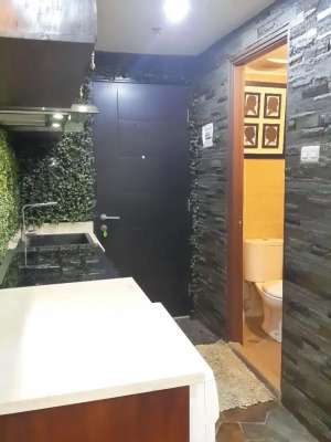 DISEWAKAN APARTEMEN FULL FURNISHED MEWAHSTRATEGIS 2 BEDROOM. lokasi di Jakarta Barat, tersedia melalui melalui situs Olx