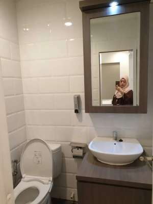 DISEWAKAN APARTMENT SUDIRMAN PARK STUDIO FULL FURNISH lokasi di Jakarta Pusat, tersedia melalui melalui situs Olx