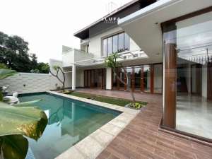 Disewakan atau Dijual Rumah Baru Renovasi area Cipete Gaharu lokasi di Jakarta Selatan, tersedia melalui melalui situs Olx