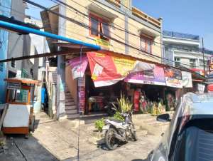 Disewakan Bulanan Ruang Kamar kost pinggir jln besar lokasi di Jakarta Timur, tersedia melalui melalui situs Olx