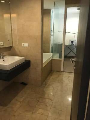 Disewakan Cepat Apartemen Royale Springhill Kemayoran 1 Kamar Furnish lokasi di Jakarta Pusat, tersedia melalui melalui situs Olx